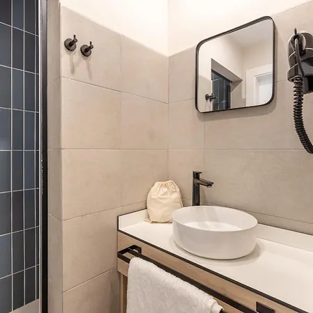 Libere Patio Santa Marta אכסניה *
